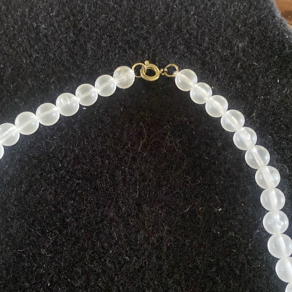 VTG acrylic/plastic flower necklace FINAL PRICE DROP - Picture 3 of 5